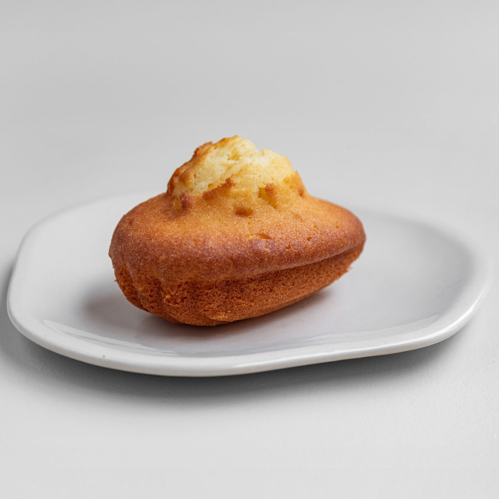 Madeleine nature mandipili